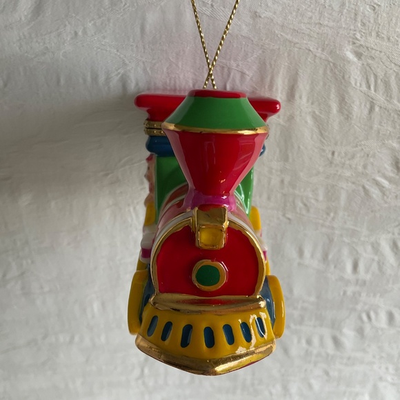 Vintage Carlton Cards Heirloom Collection Tree Ornament Ceramic Train & Bell Set - Picture 8 of 12